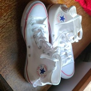 Converse hi tops Chucks